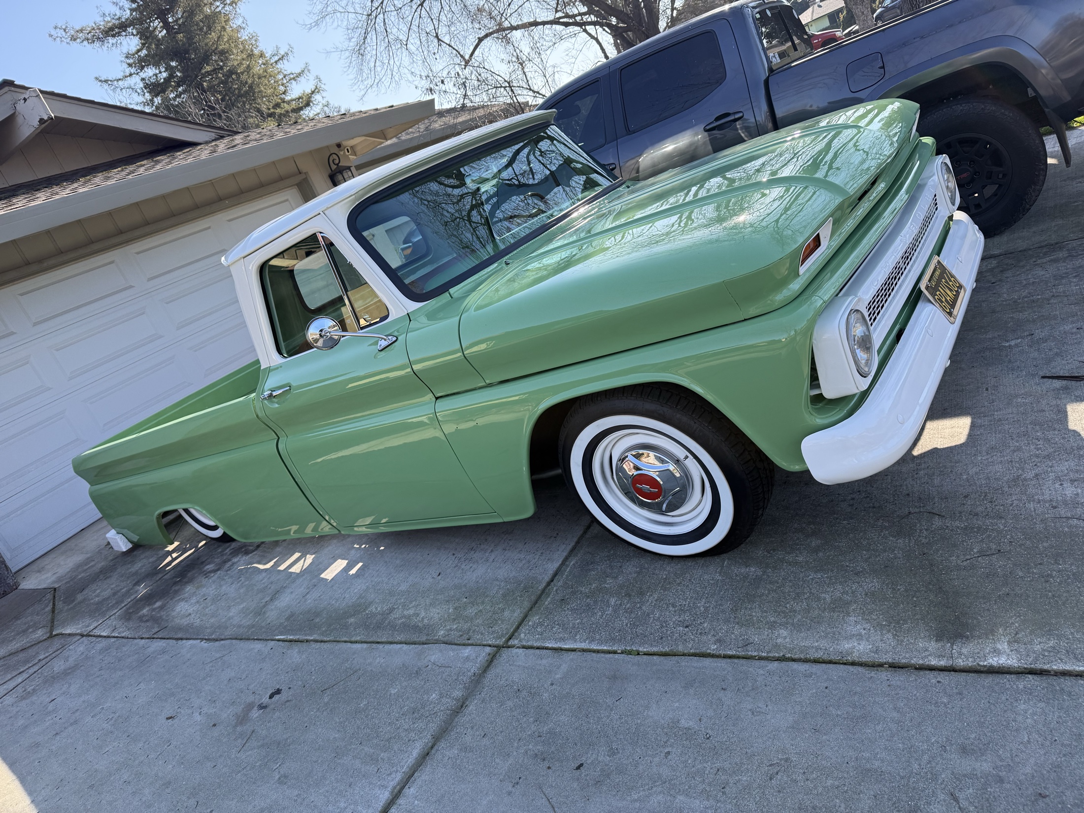 Green classic pickup detailed exterior